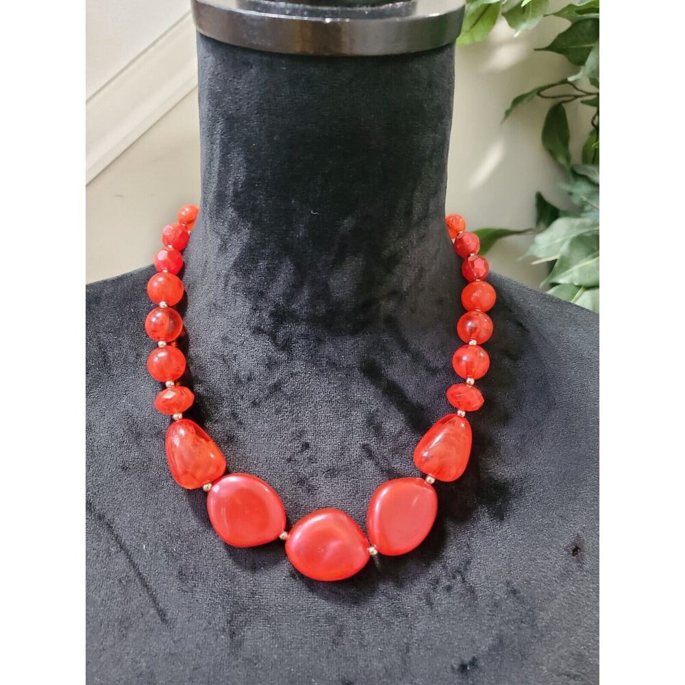 Red Bead Strand Necklace Gold Tone Women Jewelry Simple Style